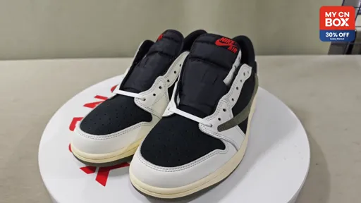 【J1 TS Black
