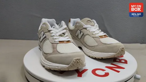 No.18 Beige M2002RSC