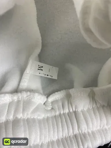 白色