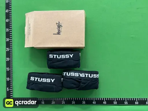 STTusy 黑色black——SIZE XL
