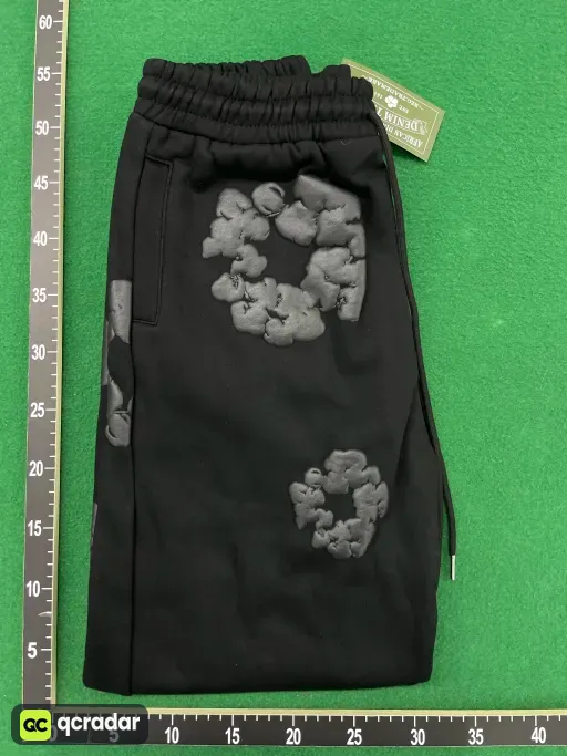 黑灰 卫裤