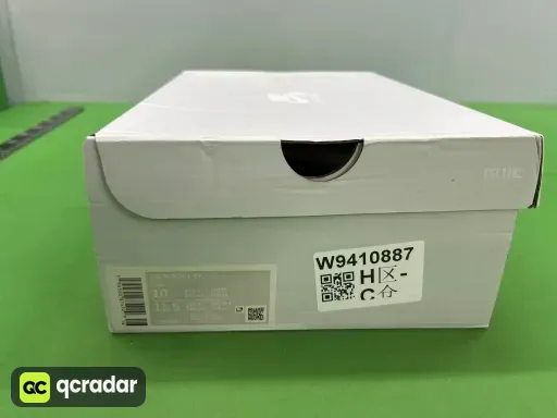 经典纯白