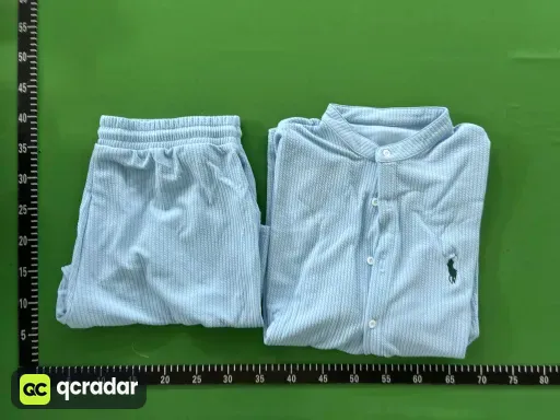 天蓝色