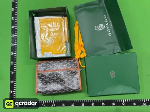 棕色拼黑色