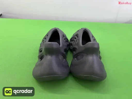 款式配色:B品 洞洞鞋黑玛瑙