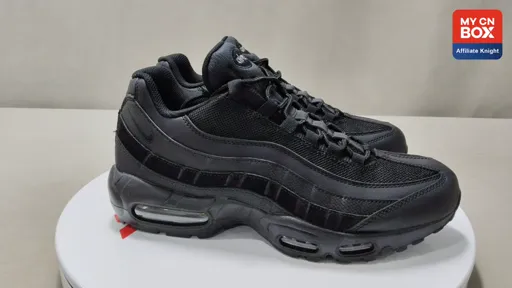 Max 95 Black - CI3705-001