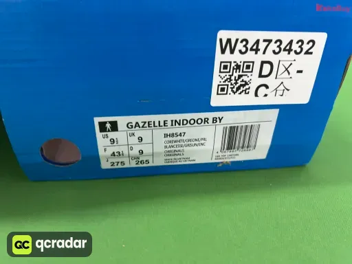 配色:IH8547 米白黑
