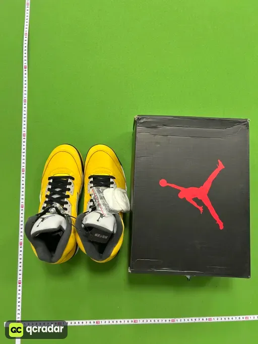 AJ5 '