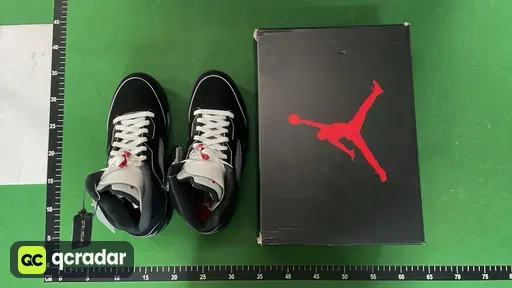AJ5'Black Silver' HF3975-001