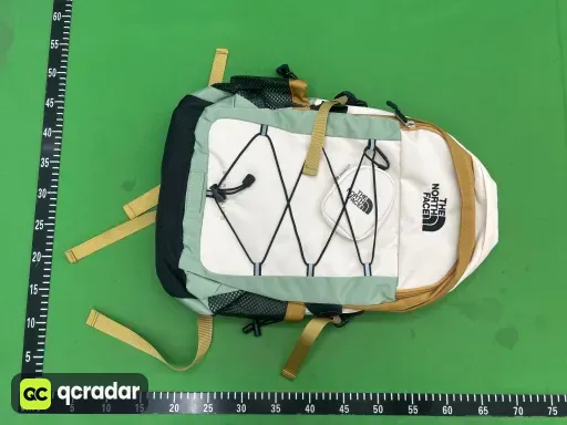 米白拼接绿色