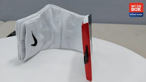 1 Pair White