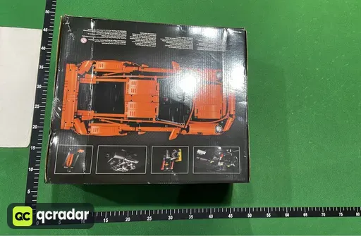 Porsche 911 GT3 RS--No logo42056