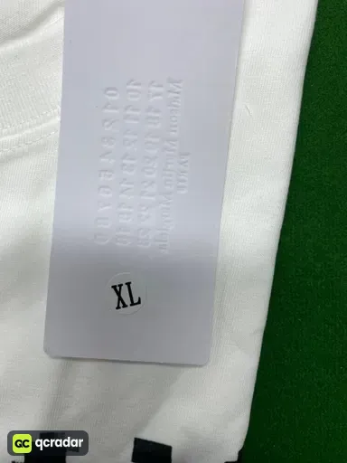 824 白色