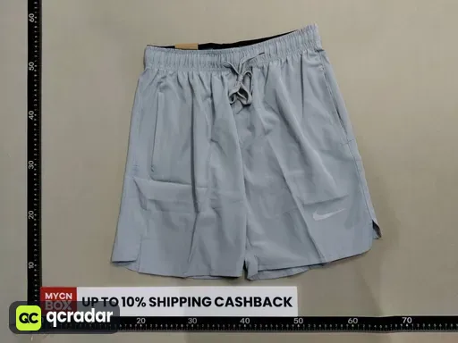 gray shorts