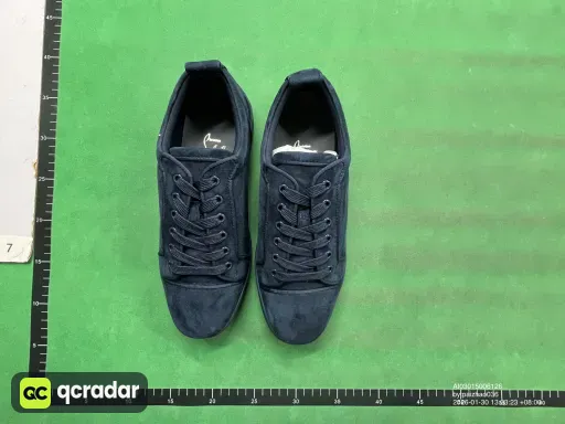 尺码:Men 42.5