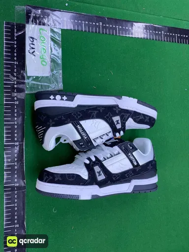 D1 黑牛仔
