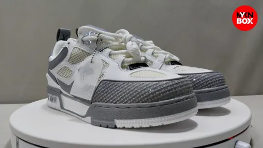 SK8 White Grey