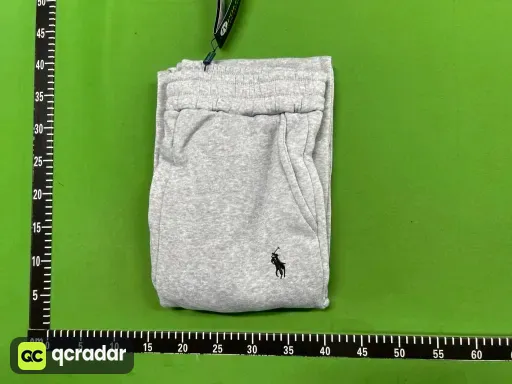 款一 浅灰色