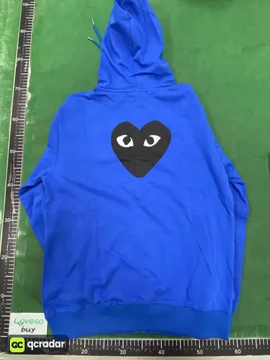 毛圈蓝色开衫背后大黑心