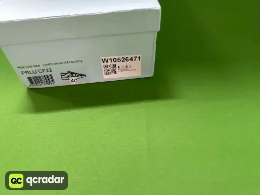 银灰色