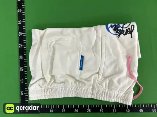 白色  M6011