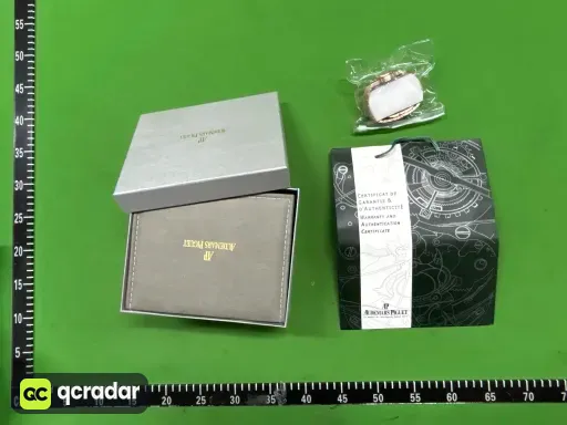 玫瑰金壳·黑盘钢带