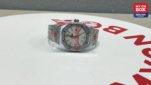 Silver Case, White Dial, Steel Bracelet