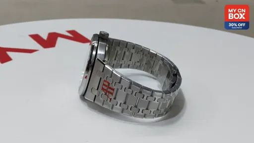 Silver Case, White Dial, Steel Bracelet