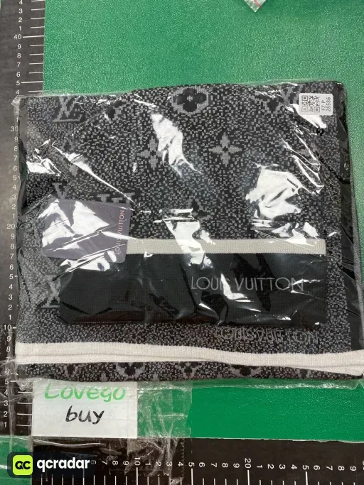 T202#Grey Set