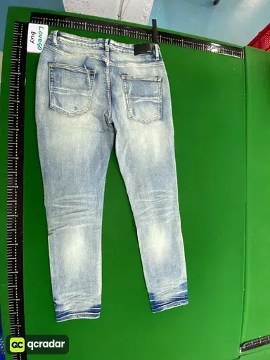 AM304