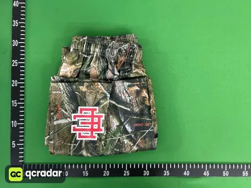 E27 迷彩树木