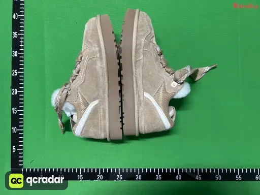 款式配色:Top UGG 1145390沙色