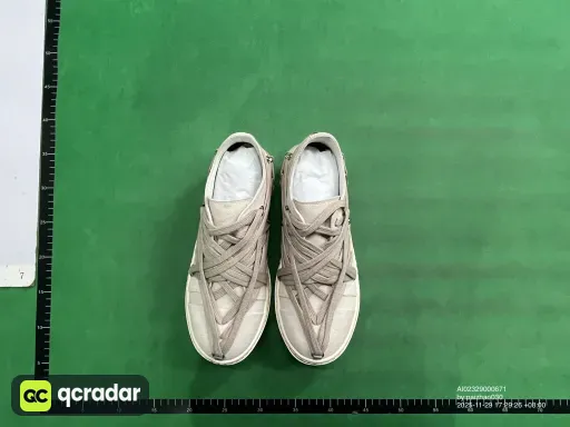 白色麂皮绑带