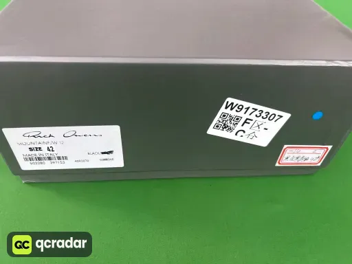 纯黑倒三角细鞋带