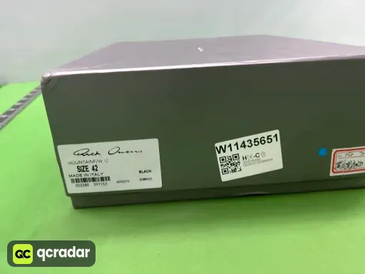 纯黑倒三角细鞋带