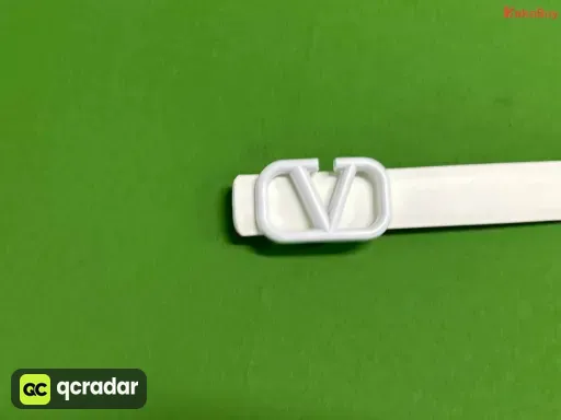 白色 白扣
