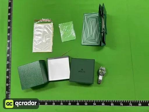 型号尺寸:银壳绿盘·三珠钢带