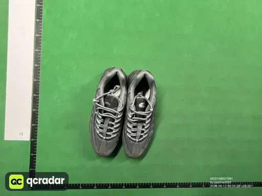 尺码:US9.5=UK8.5=EUR43=CM27.5