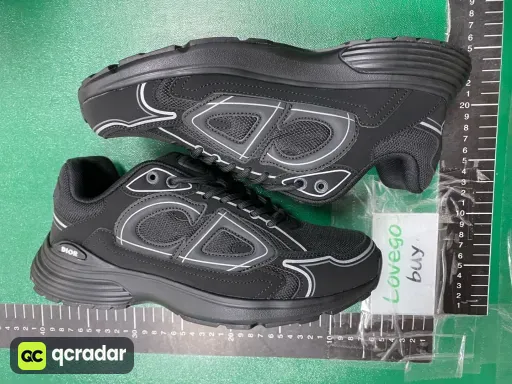 Color matching: Triple Black