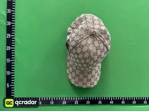 卡其色