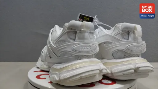 VG3.0 9000 Full White