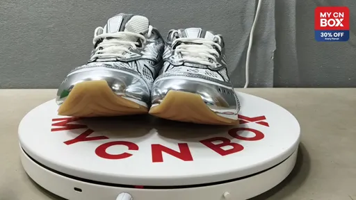 741357V2X401425 Silver White (35-47)