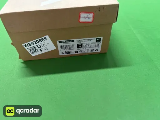 配色:白黑 CP051537