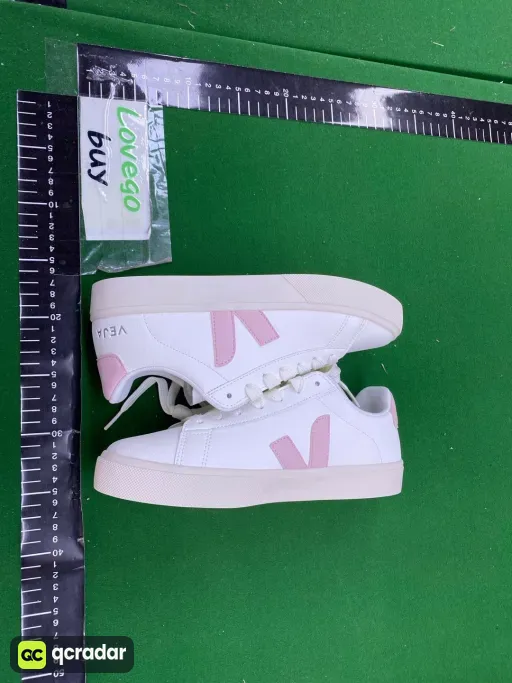 Color matching: 白粉 CP052606