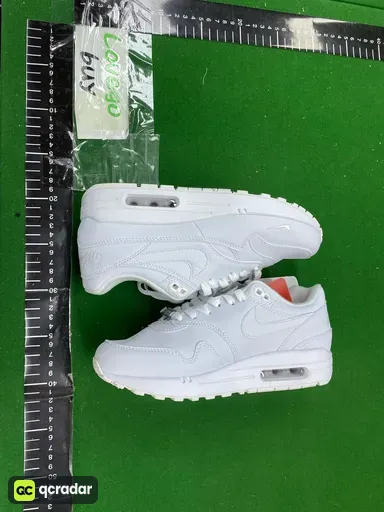 Supreme白色 HF8813-100
