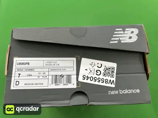 配色:旧灰棕 U9060PB