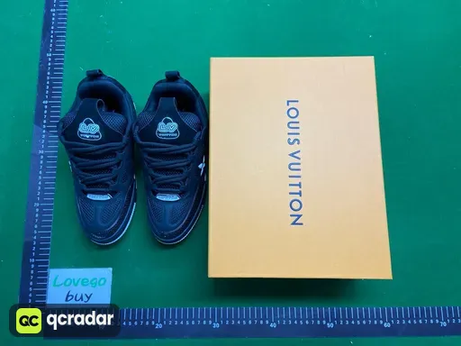 Color matching: 黑白SK811