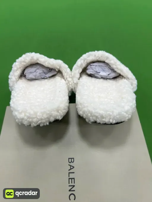 白色
