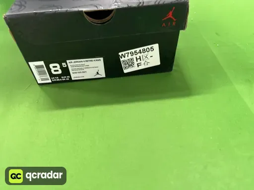 Kaws Black 930155-001