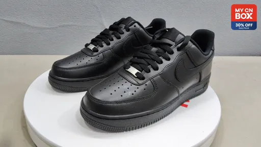 Pure Black Low Top CW2288-001